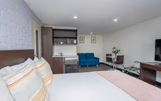 Paterson Street Service Apartment