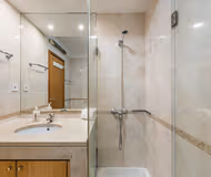 Green Stone Apartment