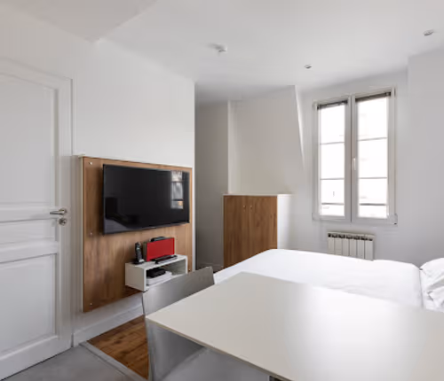 Rue Laugier Serviced Apartment