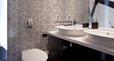 Cleves Cherkovna Apartments