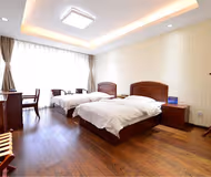 Jinyuchi Middle Street Serviced Apartments