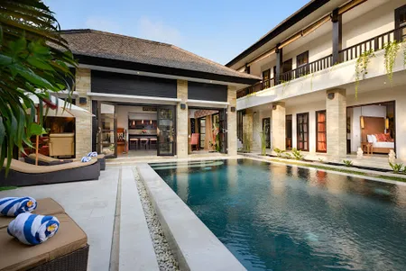 A Charming and Luxurious Villa in Seminyak