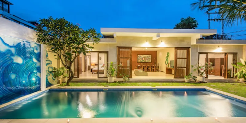 An Private and Luxurious Daria Villa