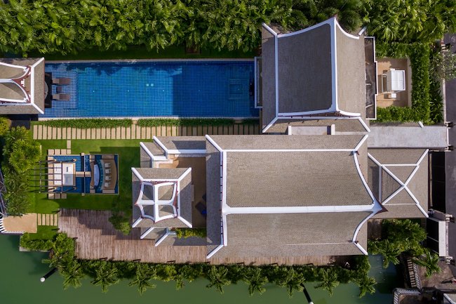 A Glamorous Villa Paradise in Phuket