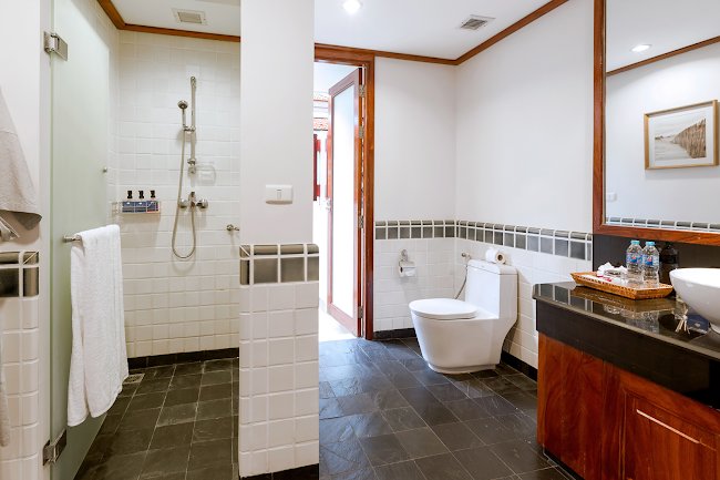 Stylish Villa Near Kata Beach