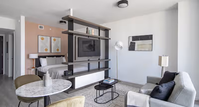 NE 4th Street Serviced Apartment