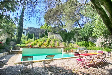 A Beautifully Restored Family Villa in Avignon