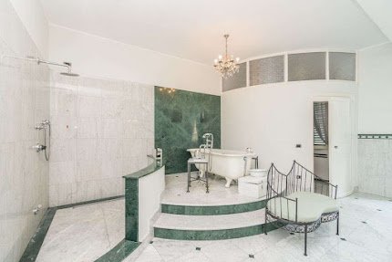 LAKE COMO HISTORIC LUXURY VILLA- 1200M2 OF PURE SPLEDOUR