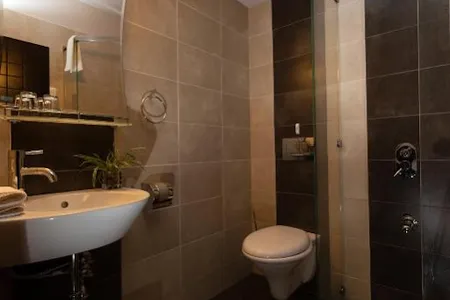 Konstantin Serviced Apartment
