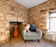 Spacious historic flat heart of town Smart TV WiFi