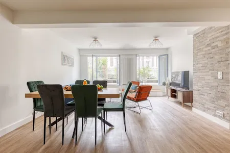 WITH A SPANNING PRIVATE TERRACE, A SUBLIME LUXURY NEAR EIFFEL TOWER