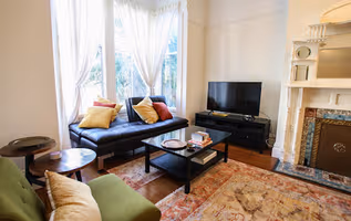 Pine Street Apartment