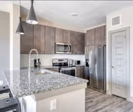 E Riverside Dr Serviced Apartments