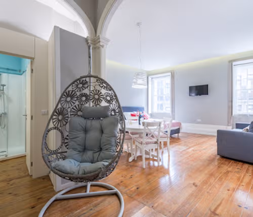 Caldeireiros Serviced Apartment