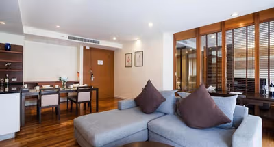 Ratchadaphisek Road Apartments