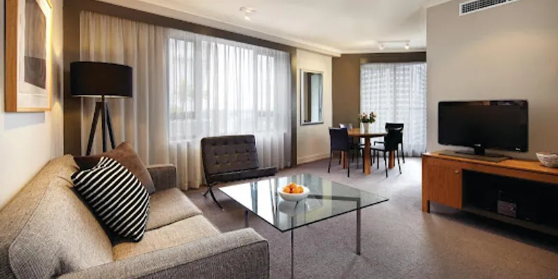 Kent Street Apartments V