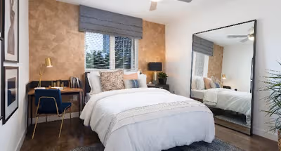 W Walnut St Apartment