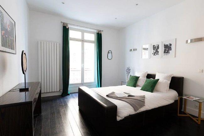 165M2 LAVISH ABODE-AVE MONTAIGNE & CHAMPS ELYSEES