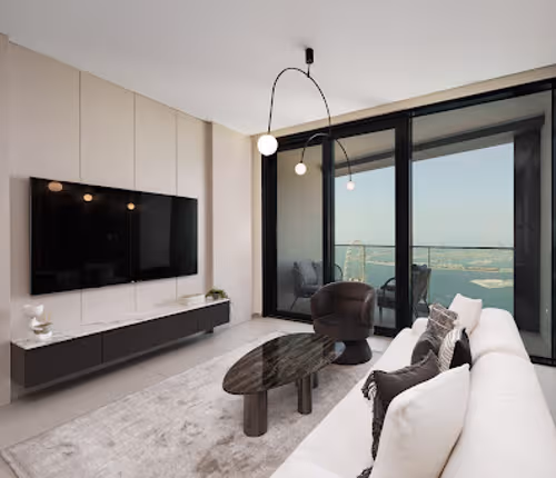 High Rise Four Bedroom with Views of the Horizon