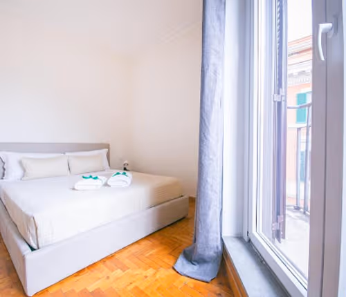 Piazza Del Serviced Apartment