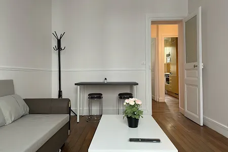 Living area - 3 bed apartment
