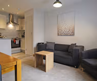 Luxury Central Chester Apartment - Free Parking