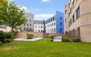 Nollendorfpl Intimate Studio Apartments