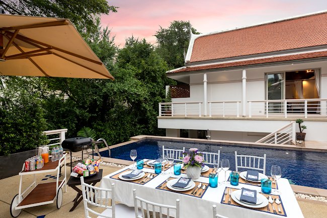 Handsome Villa Near Kata Beach