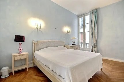LIVE THE URBAN LIFESTYLE YOU CRAVE AT CHAMPS ELYSEES