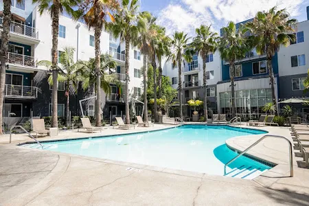Westlawn Ave Serviced  Apartment