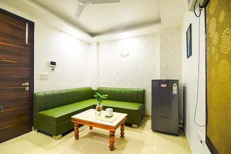 Lotus Avenue Apartments
