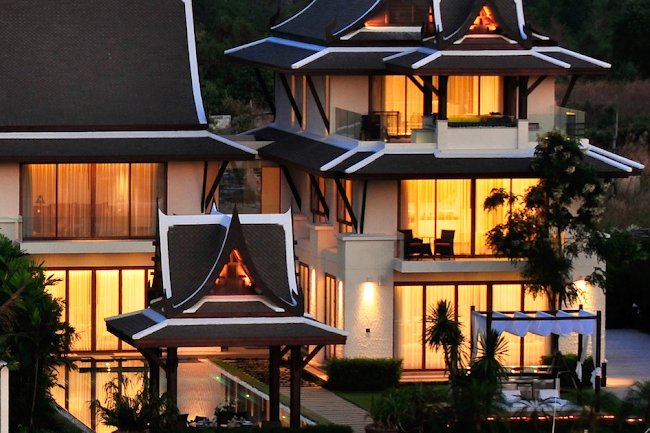 A Glamorous Villa Paradise in Phuket