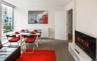 Staten House Apartment in Milton Keynes