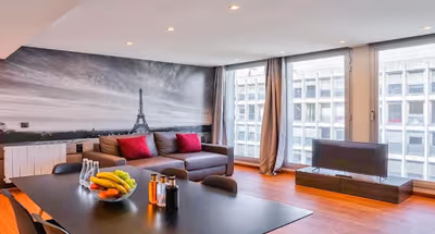 AVENUE DES CHAMPS ELYSEES,THE BEST LOCATION IN 8TH EME