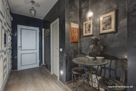 A SIGNATURE LUXURY IN PIAZZA DELLA SIGNORIA