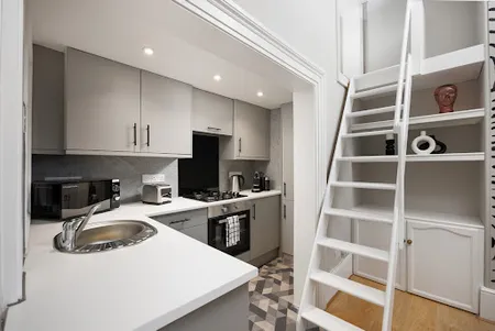 Stunning Plymouth Apartment with a Mezzanine