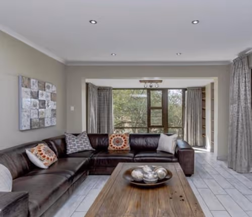 Bulwer Serviced Apartment