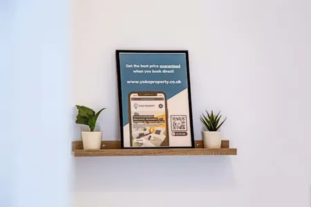 Aylesbury House with Free Parking, Super-Fast Wifi and Smart TV with Netflix by Yoko Property