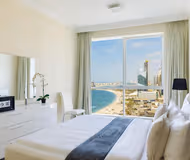 Apartment w/h Incredible Beach and Sea Views