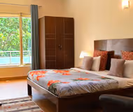 Sterling Golf Course Studio, Gurgaon