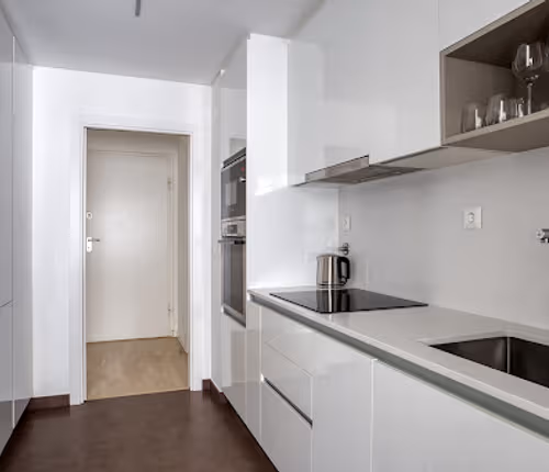 Malha Serviced apartment