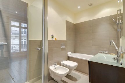 165M2 LAVISH ABODE-AVE MONTAIGNE & CHAMPS ELYSEES