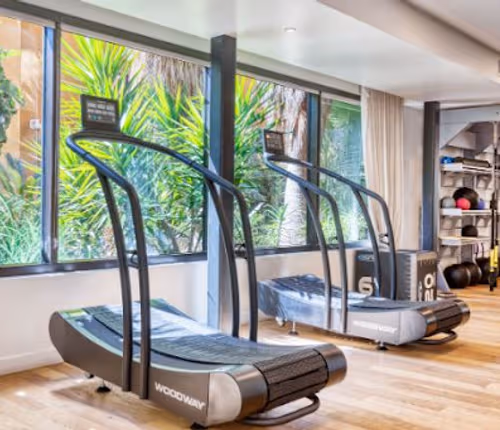 Hollywood Blvd Serviced Apartments