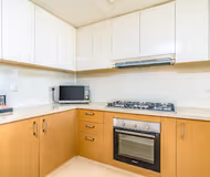 Sophisticated Three Bedroom In Burj Views Tower