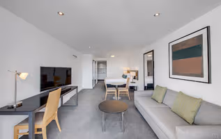 Crown Street Serviced Apartments