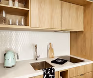 Zimmerstraße Executive Apartment With Balcony