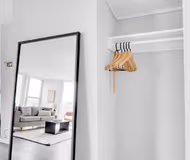 N Sheridan Rd Serviced Apartment