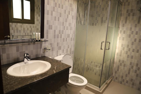 Bathroom at Ahmad Al Attas Road Serviced Apartment