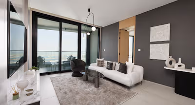 High Rise Four Bedroom with Views of the Horizon