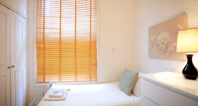 Studios near Kensington Gardens in Paddington